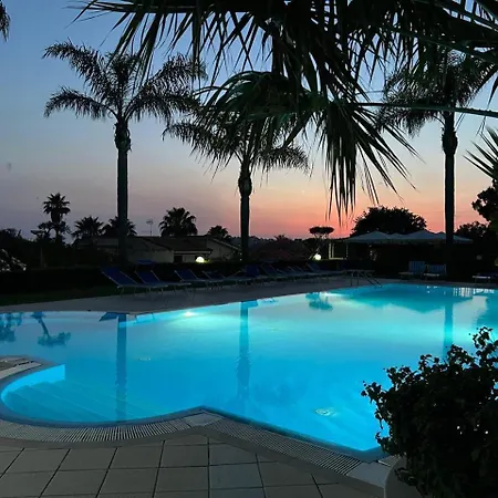 Апартаменты Blue Lagoon *